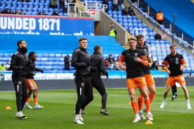 Blackpool 'dan Sonny Carey, 27 Nisan 202' de oynanan Sky Bet Ligi 1 karşılaşması öncesinde Seect Car Leasing Stadyumu 'nda oynanan Reading - Blackpool maçında ısındı.