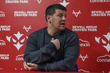 Wigan Warriors 'un Matt Peet baş antrenörü, 26 Nisan 202 tarihinde İngiltere' nin Hull kentinde, Sewell Group Craven Park, Kingston 'da oynanan Betfred Süper Lig 9. Raundda oynanan Wigan Warriors maçında maç sonrası basın toplantısında konuşma yaptı.