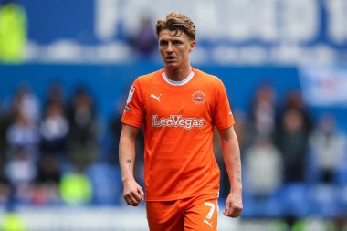 Blackpool takımından George Byers, 27 Nisan 202 'de Blackpool' a karşı seçilmiş araba kiralama stadyumunda oynanan Gökyüzü İddia Ligi 1 karşılaşmasında