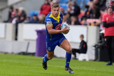 Warrington Wolves takımından Matty Russell, 27 Nisan 202 'de Salford Community Stadyumu' nda oynanan Salford Red Devils vs Warrington Wolves maçında ilk raundu kazandı.