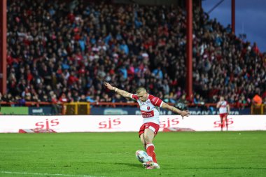 Hull KR 'dan Mikey Lewis, 26 Nisan 202' de İngiltere 'nin Hull kentindeki Sewell Group Craven Park' ta oynanan 9. Betfred Süper Lig karşılaşmasında 18-0 berabere kalma golü attı.