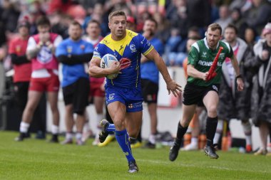 Warrington Wolves takımından Matty Russell, 27 Nisan 202 'de Salford Community Stadyumu' nda oynanan Salford Red Devils vs Warrington Wolves maçında ilk raundu kazandı.