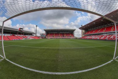 Oakwell 'in Sky Bet Ligi 1 maçı sırasında Oakwell, Barnsley ile Northampton Town arasında 27 Nisan 202' de oynanan genel bir görüntüsü.