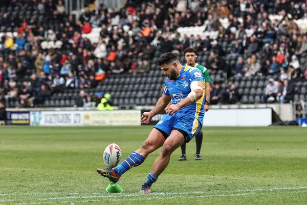 stock image Rhyse Martin of Leeds Rhinos converts for a goal to make it 6-18 during the Betfred Super League Round 9 match Hull FC vs Leeds Rhinos at MKM Stadium, Hull, United Kingdom, 28th April 202