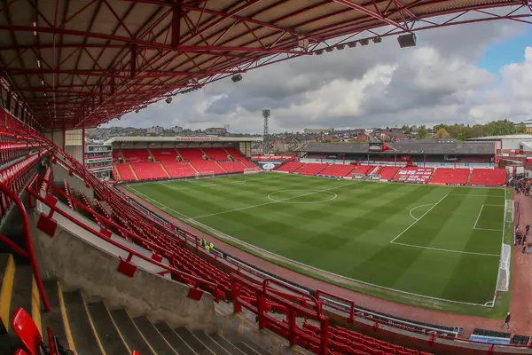 Oakwell 'in Sky Bet Ligi 1 maçı sırasında Oakwell, Barnsley ile Northampton Town arasında 27 Nisan 202' de oynanan genel bir görüntüsü.