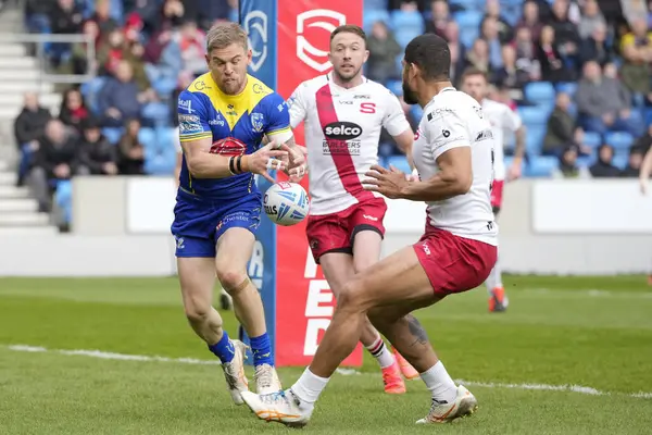 Warrington Wolves takımından Matt Dufty, Salford Red Devils 'in 27 Nisan' da İngiltere 'nin Eccles şehrinde oynanan Salford Red Devils vs Warrington Wolves maçında Salford Red Devils' in 9. 