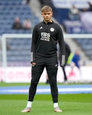 Leicester City 'den Callum Doyle, 29 Nisan 202' de İngiltere 'nin Deepdale kentinde oynanan Preston North End-Leicester maçından önce ısınıyor.