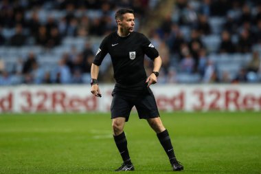 Hakem Dean Whitestone, Sky Bet Şampiyonası maçında Coventry City, Coventry Building Society Arena 'da Ipswich Town' a karşı, 30 Nisan 202
