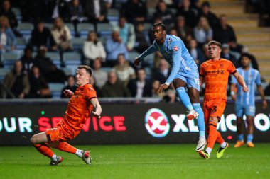 Coventry City 'den Hacı Wright, 30 Nisan 202' de Coventry Building Society Arena, Coventry, İngiltere 'de oynanan Coventry City-Ipswich Town maçında 1-1' lik skorla gol attı.