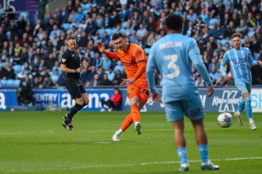 Ipswich Town 'dan Kieffer Moore, 30 Nisan 202 tarihinde Coventry Building Society Arena, Coventry, İngiltere' deki Coventry City ile Ipswich Town arasındaki Sky Bet Şampiyonası maçında 0-1 berabere kaldı.