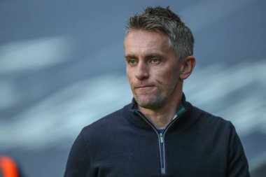 Ipswich Town 'un Kieran McKenna teknik direktörü, 30 Nisan 202 tarihinde Coventry City' nin Coventry Building Society Arena 'da Ipswich Town' a karşı oynadığı Sky Bet Şampiyonası karşılaşmasında maç öncesi ısınma oturumunda