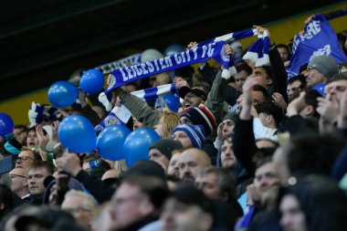 Leicester City taraftarları, 29 Nisan 202 'de İngiltere' nin Deepdale kentinde oynanan Preston North End Leicester City maçında kendi taraflarında tezahürat yapıyorlar.