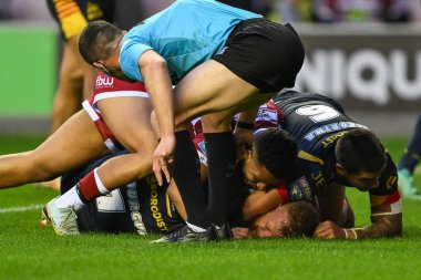 Wigan Warriors takımından Luke Thompson, 2 Mayıs 2024 'te İngiltere' nin Wigan Stadyumu 'nda oynanan 10. 