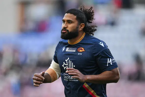 stock image Chris Satae of Catalan Dragons during pre match warm up ahead of the Betfred Super League Round 10 match Wigan Warriors vs Catalans Dragons at DW Stadium, Wigan, United Kingdom, 2nd May 2024 