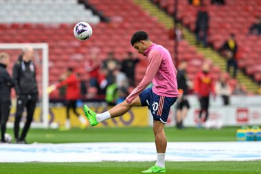 Nottingham Ormanı 'ndan Morgan Gibbs-White Premier League maçı sırasında İngiltere' nin Sheffield Lane şehrinde oynanan Sheffield United-Nottingham Forest maçında ısınma turunda... 