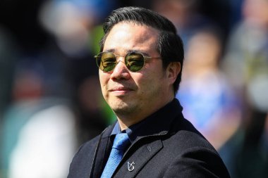 Aiyawatt Srivaddhanaprabha Leicester şehrinin başkanı. 4 Mayıs 2024 'te Leicester City - Blackburn Rovers maçından sonra King Power Stadyumu, Leicester, İngiltere