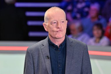 6 kez Dünya Şampiyonu olan Steve Davis, Cazoo Dünya Şampiyonası öncesinde BBC ile konuşuyor. 2024 Crucible Tiyatrosu, Sheffield, Birleşik Krallık, 4 Mayıs 2024 