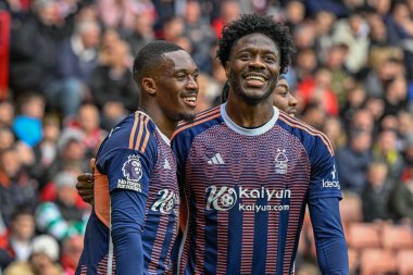 Nottingham Ormanı 'ndan Callum Hudson-Odoi, İngiltere' nin Sheffield Lane, Sheffield, İngiltere 'de oynanan Premier League maçı Sheffield United - Nottingham Forest maçında 1-3 kazanma golünü kutluyor. 