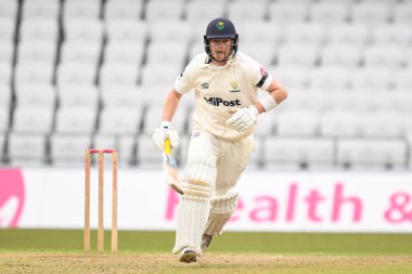 Glamorgan 'dan Sam Northeast, 3 Mayıs 2024' te Headingley Cricket Ground, Leeds, İngiltere 'de oynanan 2.