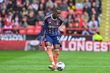 Nottingham Ormanı 'ndan Callum Hudson-Odoi Premier Lig karşılaşmasında pas veriyor. Sheffield United, Nottingham Ormanı' na karşı Bramall Lane, Sheffield, İngiltere, 4 Mayıs 2024 