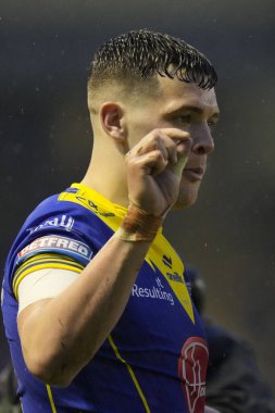 Warrington Wolves 'tan Josh Thewlis, 3 Mayıs 2024' te Warrington, İngiltere 'de oynanan Betfred Süper Lig 10. Raundunda Warrington Wolves vs Hull FC maçında jestler yaptı.
