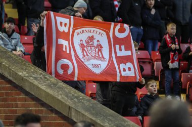 Barnsley taraftarları Sky Bet Ligi 1 Sky Bet Ligi 1 Promotion Play-off 'ları sırasında Oakwell, Barnsley' de Barnsley 'e karşı Bolton Wanderers, 3 Mayıs 2024