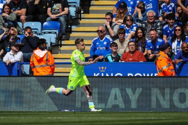 Blackburn Rovers takımından Sammie Szmodics, 4 Mayıs 2024 'te King Power Stadyumu, Leicester, İngiltere' de oynanan Leicester City - Blackburn Rovers maçında 0-1 kazanma hedefini kutluyor.