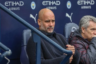 Manchester City, Etihad Stadyumu 'nda oynanan Premier League maçında Pep Guardiola' nın teknik direktörü Manchester City, Wolverhampton Wanderers 'a karşı 4 Mayıs 2024