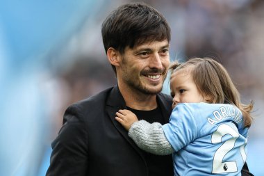Manchester City 'nin eski oyuncusu David Silva Premier League maçında Manchester City ile Wolverhampton Wanderers arasında Etihad Stadyumu, Manchester, İngiltere, 4 Mayıs 2024