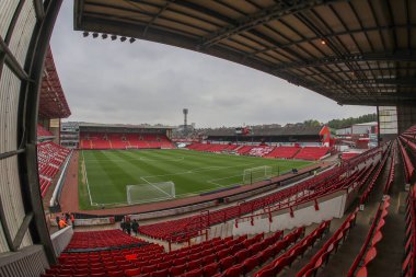 Oakwell 'in Gök Bahis Ligi 1 Sky Bet Ligi 1 Promosyon Play-off' ları sırasında Oakwell, Barnsley, Barnsley 'de Bolton Wanderers' a karşı oynadığı yarı final maçının genel görünümü, 3 Mayıs 2024