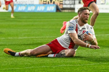 Salford Red Devils takımından Ethan Ryan, 3 Mayıs 2024 'te John Smith' in Stadyumu 'nda oynanan Huddersfield Giants - Salford Red Devils maçında Betfred Süper Lig 10.