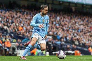 Manchester City 'den Bernardo Silva Premier Lig karşılaşmasında Manchester City ile Wolverhampton Wanderers arasında Etihad Stadyumu, Manchester, İngiltere, 4 Mayıs 2024