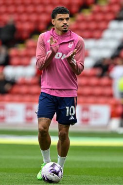 Nottingham Ormanı 'ndan Morgan Gibbs-White Premier League maçı sırasında İngiltere' nin Sheffield Lane şehrinde oynanan Sheffield United-Nottingham Forest maçında ısınma turunda... 