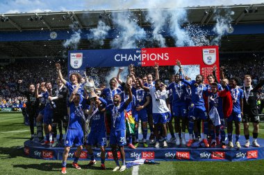Leicester City, 4 Mayıs 2024 'te King Power Stadyumu' nda Leicester City ve Blackburn Rovers maçından sonra şampiyonluk kupasını kaldırdı.
