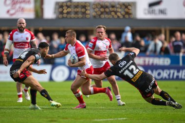Hull KR 'dan Mikey Lewis, 4 Mayıs 2024' te İngiltere 'nin Hull kentinde oynanan Sewell Group Craven Park' ta oynanan 10.