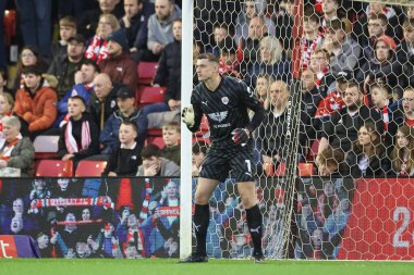 Barnsley 'den Liam Roberts 3 Mayıs 2024' te Oakwell, Barnsley, İngiltere 'de oynanan yarı final ilk ayak maçında Barnsley ile Bolton Wanderers arasında oynanacak.