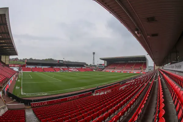 Oakwell 'in Gök Bahis Ligi 1 Sky Bet Ligi 1 Promosyon Play-off' ları sırasında Oakwell, Barnsley, Barnsley 'de Bolton Wanderers' a karşı oynadığı yarı final maçının genel görünümü, 3 Mayıs 2024