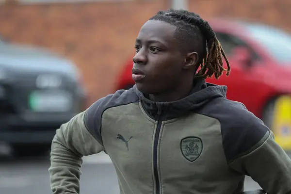 stock image Fbio Jal of Barnsley arrives during the Sky Bet League 1 Sky Bet League 1 Promotion Play-offs Semi-final first leg match Barnsley vs Bolton Wanderers at Oakwell, Barnsley, United Kingdom, 3rd May 2024