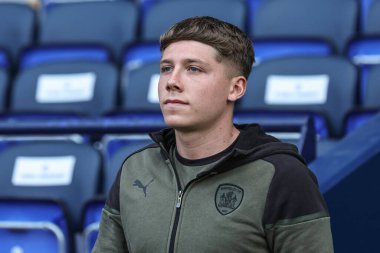 Barnsley 'den Aiden Marsh, 7 Mayıs 2024' te İngiltere 'nin Bolton Stadyumu' ndaki Bolton Wanderers-Barnsley maçında Sky Bet 1 play-off yarı final maçına geldi.