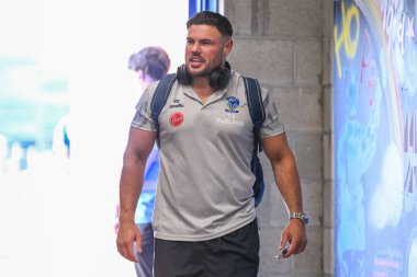 Warrington Wolves 'tan Joe Philbin, 9 Mayıs 2024' te İngiltere 'nin Warrington kentinde oynanan 11. Betfred Süper Lig karşılaşmasında Warrington Wolves' a karşı Hull KR 'un önünde geldi.