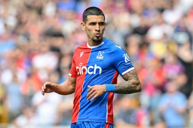 Crystal Palace 'dan Daniel Munoz, Premier League maçı sırasında Wolverhampton Wanderers, Molineux, Wolverhampton' daki Crystal Palace 'a karşı, 11 Mayıs 2024 