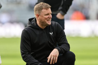 Newcastle United takımının teknik direktörü Eddie Howe, 11 Mayıs 2024 'te İngiltere' nin Newcastle kentinde oynanan Premier League karşılaşmasında Newcastle United ile Brighton ve Hove Albion maçını kutluyor. 
