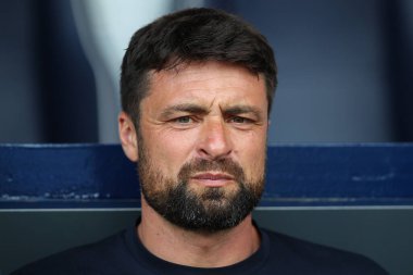 Southampton takımının teknik direktörü Russell Martin, 12 Mayıs 2024 tarihinde İngiltere 'nin başkenti West Bromwich Albion' a karşı Southampton 'da oynanan yarı final play-off maçında 