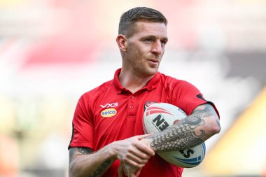 Salford Red Devils takımından Marc Sneyd, 10 Mayıs 2024 'te Leigh Sports Village, Leigh, İngiltere' de oynanan 11. Betfred Süper Lig karşılaşmasında Leigh Leopards ile Salford Red Devils arasında oynanan karşılaşma öncesinde geldi. 