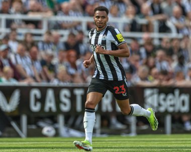 Newcastle United 'dan Jacob Murphy Premier League maçı sırasında Newcastle United ve Hove Albion St. James' s Park, Newcastle, 11 Mayıs 2024 'te karşı karşıya geldi. 