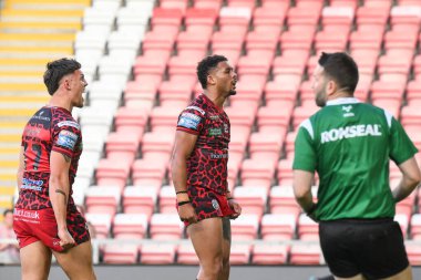 Leigh Leopards takımından Umyla Hanley, 10 Mayıs 2024 'te Leigh Spor Köyü' nde oynanan Betfred Süper Lig 11. Raundunda Leigh Leopards - Salford Red Devils karşılaşmasını kutluyor. 