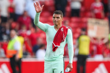 Chelsea 'li Thiago Silva, 11 Mayıs 2024' te İngiltere 'nin Nottingham City Ground kentinde oynanan Premier League maçında Nottingham Forest' a karşı Chelsea maçında kazandığı galibiyeti kutluyor.