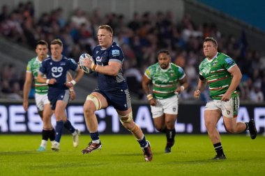 Sale Sharks 8 numara Jean-Luc Du Preez Gallagher Premiership maçında Salford Community Stadyumu, Eccles, Birleşik Krallık 'ta Sale Sharks vs Leicester Tigers maçında mola verdi. 