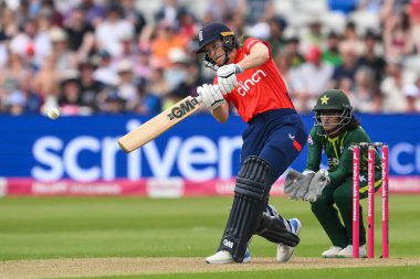 İngiltere 'den Amy Jones, İngiltere' nin 11 Mayıs 2024 'te Edgbaston, Birmingham, İngiltere' de Pakistan 'a karşı oynadığı 1. 