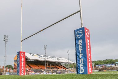 Betfred Süper Lig 11. Raundunda The Mend-A-Hose Jungle, Castleford, Birleşik Krallık 'ta Castleford Tigers - St Helens maçının genel bir görüntüsü.